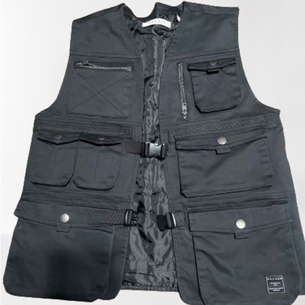 Pacsun Tactical Zippered
Pockets Pouch Utility
Tech Vest Jacket Black
Mens- S - Picture 3 of 14